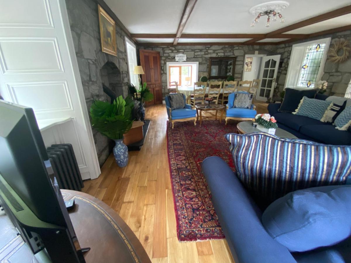 Salmon Weir Lodge Cong Dış mekan fotoğraf
